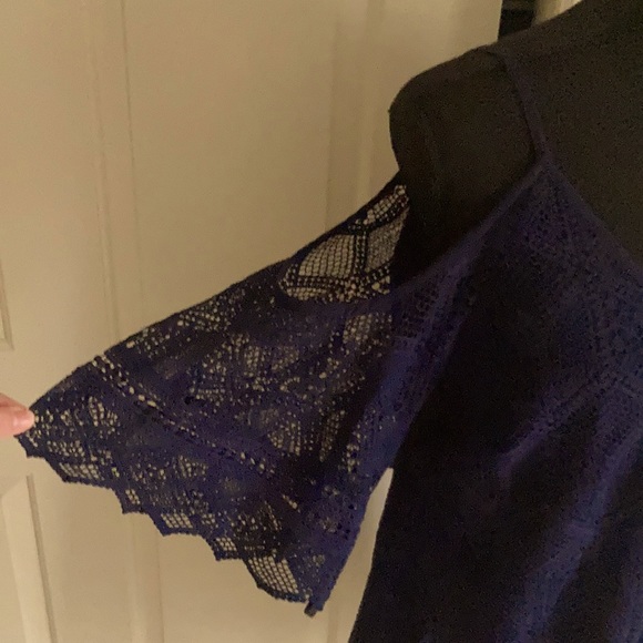 Lovely - Laundry by Shelli Segal Los Angela’s - Size 6 Navy Blue Lace Dress - Picture 9 of 16